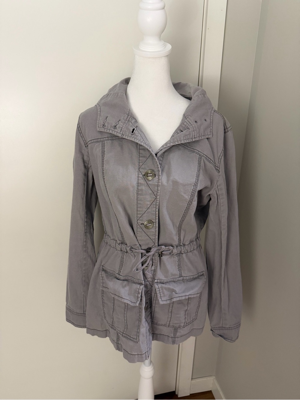 Light Gray Hooded Drawstring Waist Button Up Utility Jacket